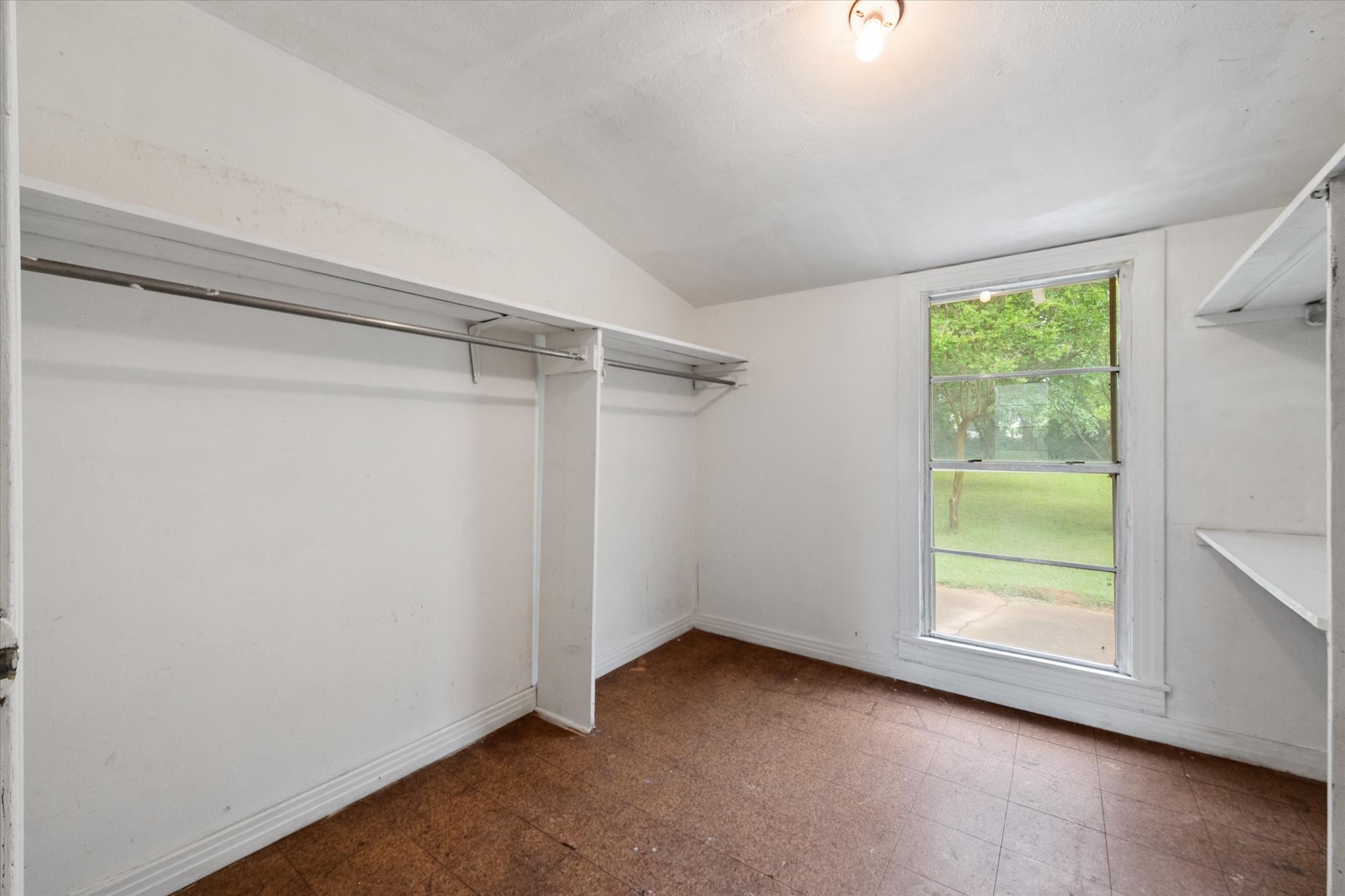2103 Pecandale Drive Arlington TX 76013