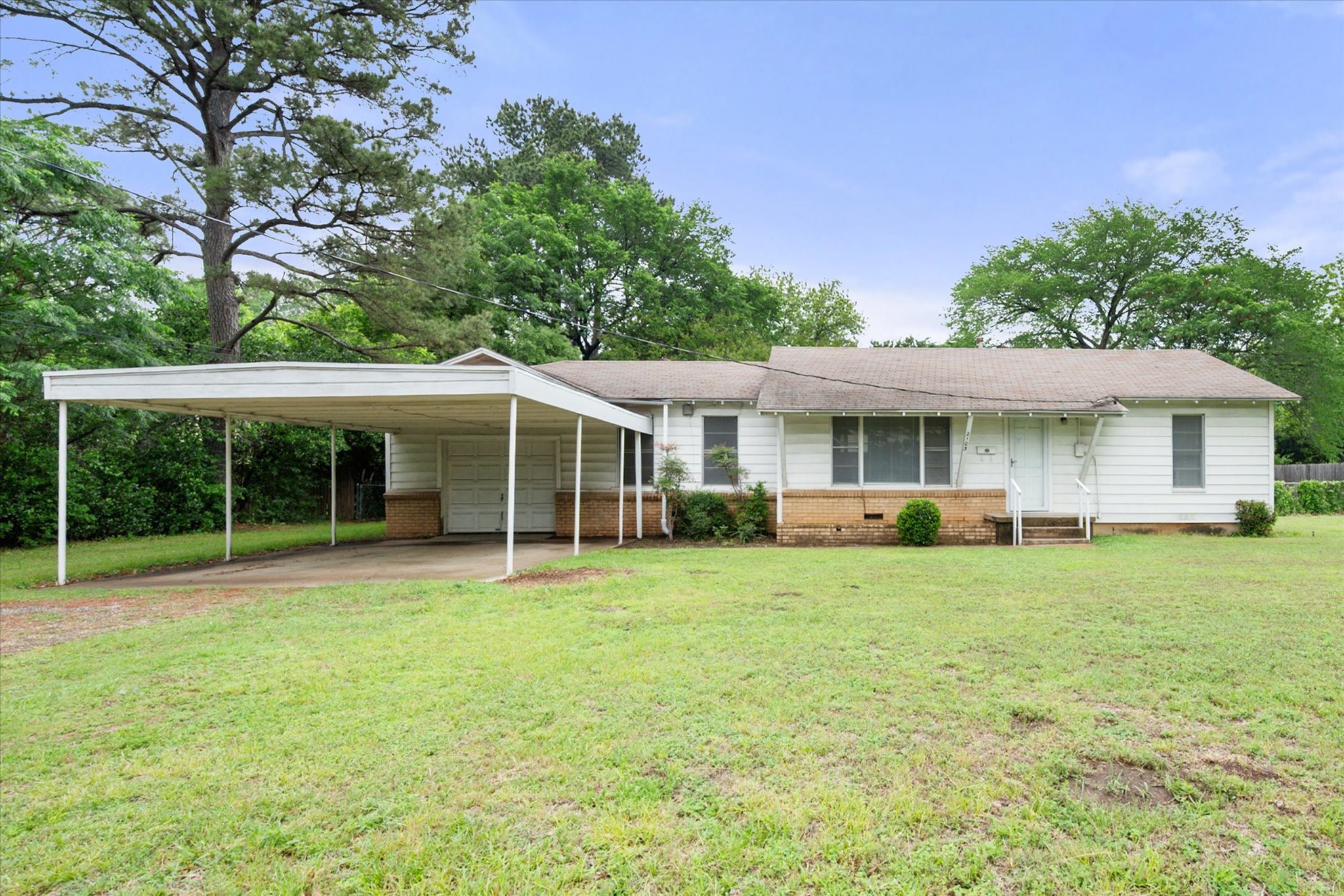 2103 Pecandale Drive Arlington TX 76013