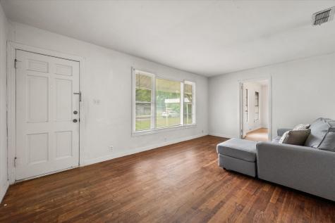 2103 Pecandale Drive Arlington TX 76013