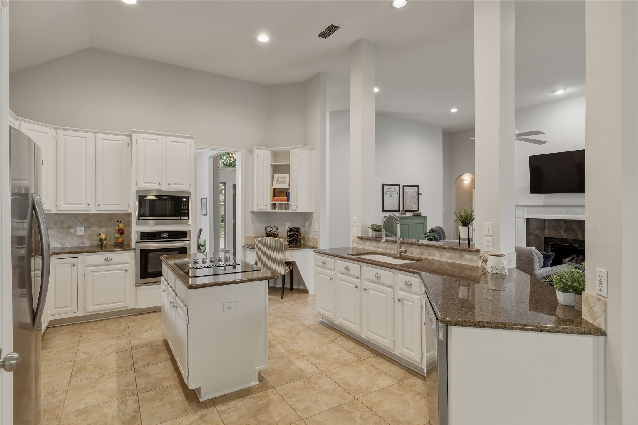2449 London Drive Plano TX 75025