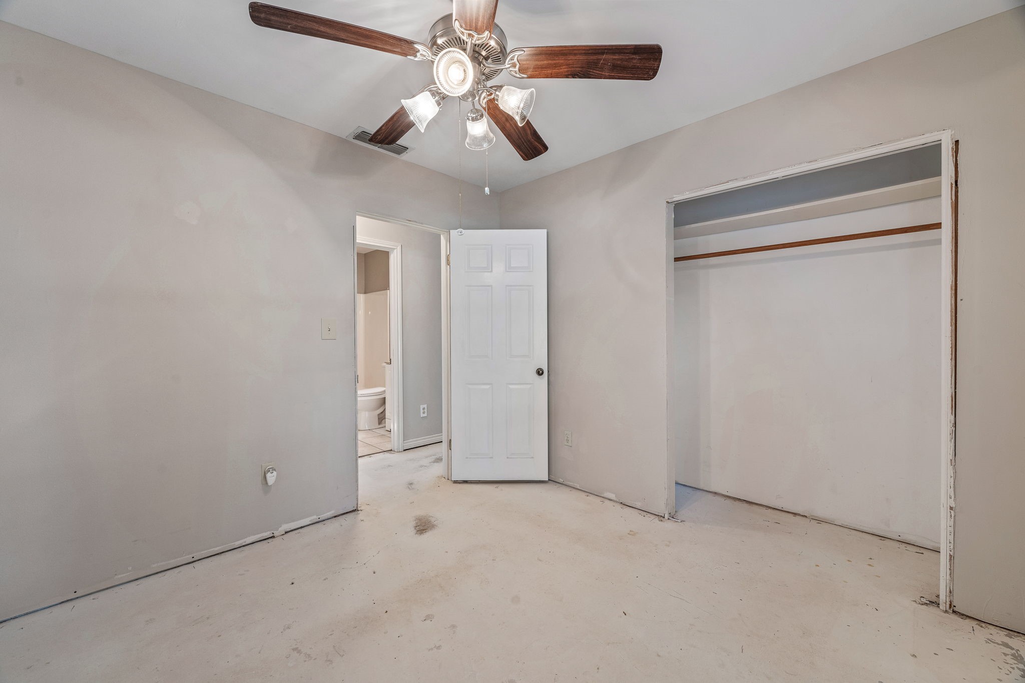 4013 Cherokee Court Granbury TX 76048