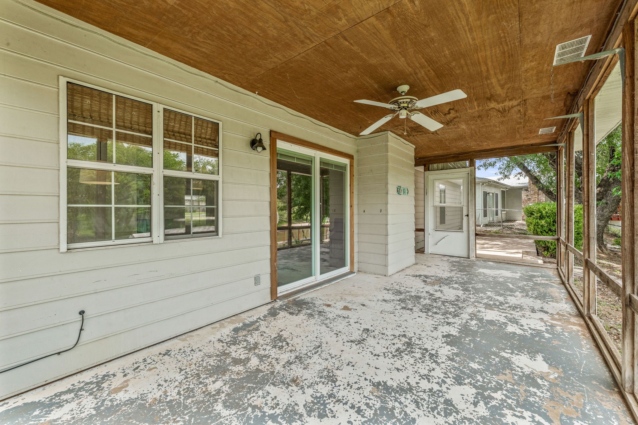 4013 Cherokee Court Granbury TX 76048