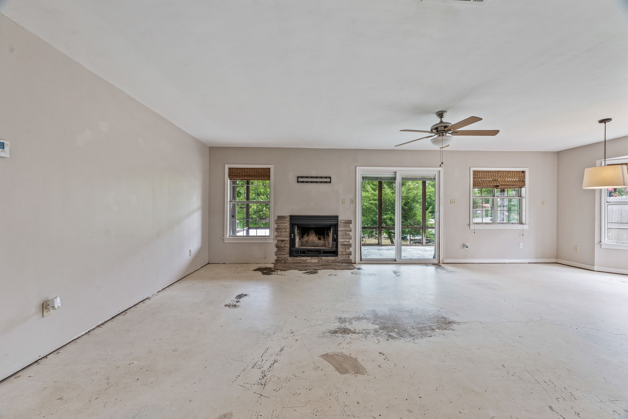 4013 Cherokee Court Granbury TX 76048