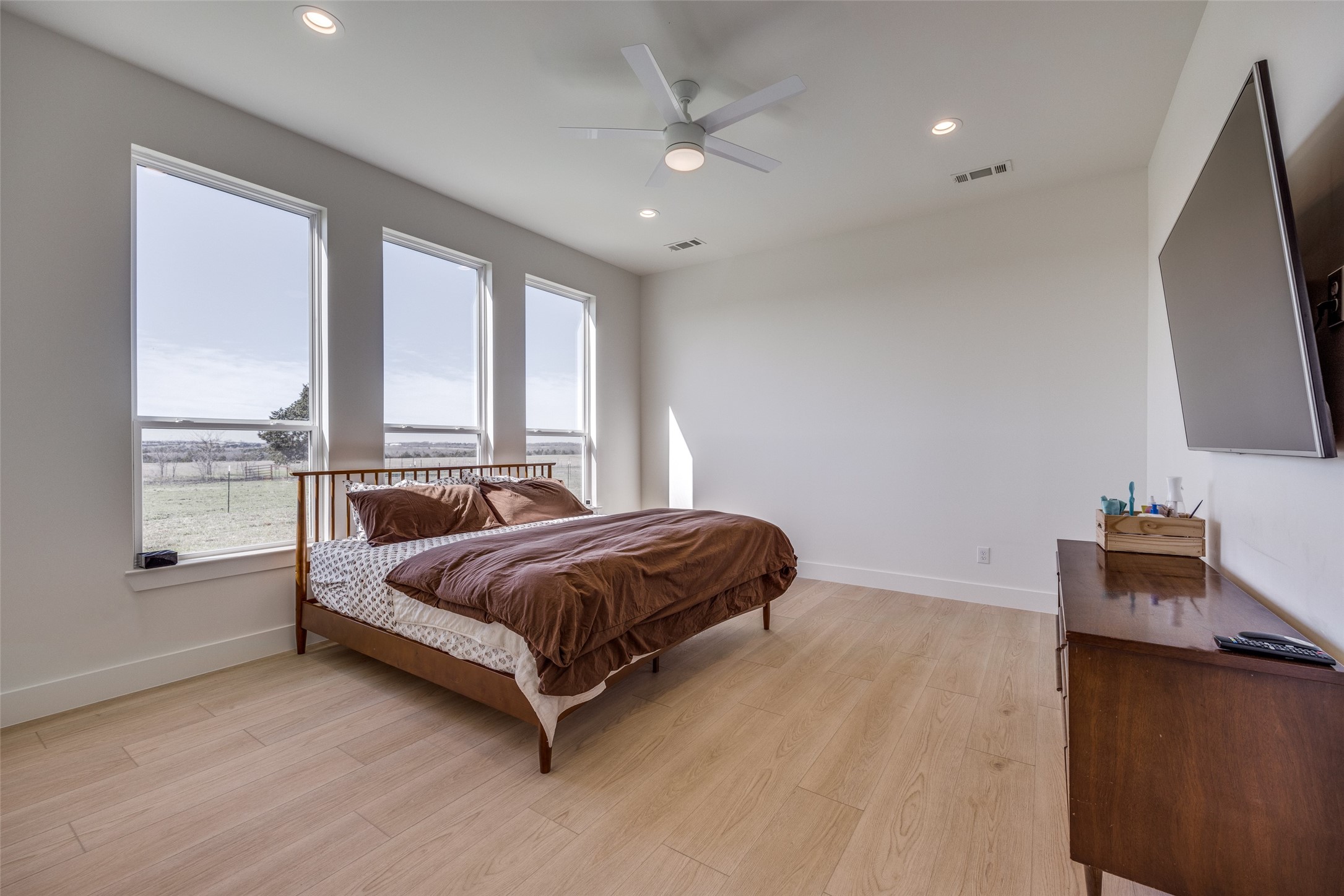 5032 County Road 1094 Celeste TX 75423