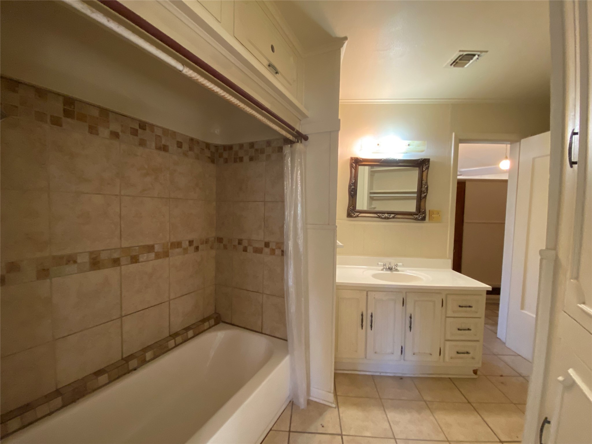 1805 E Beverly Drive Corsicana TX 75110