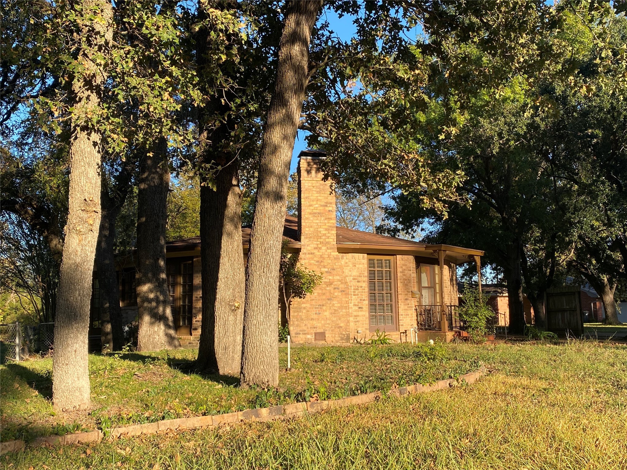 1805 E Beverly Drive Corsicana TX 75110