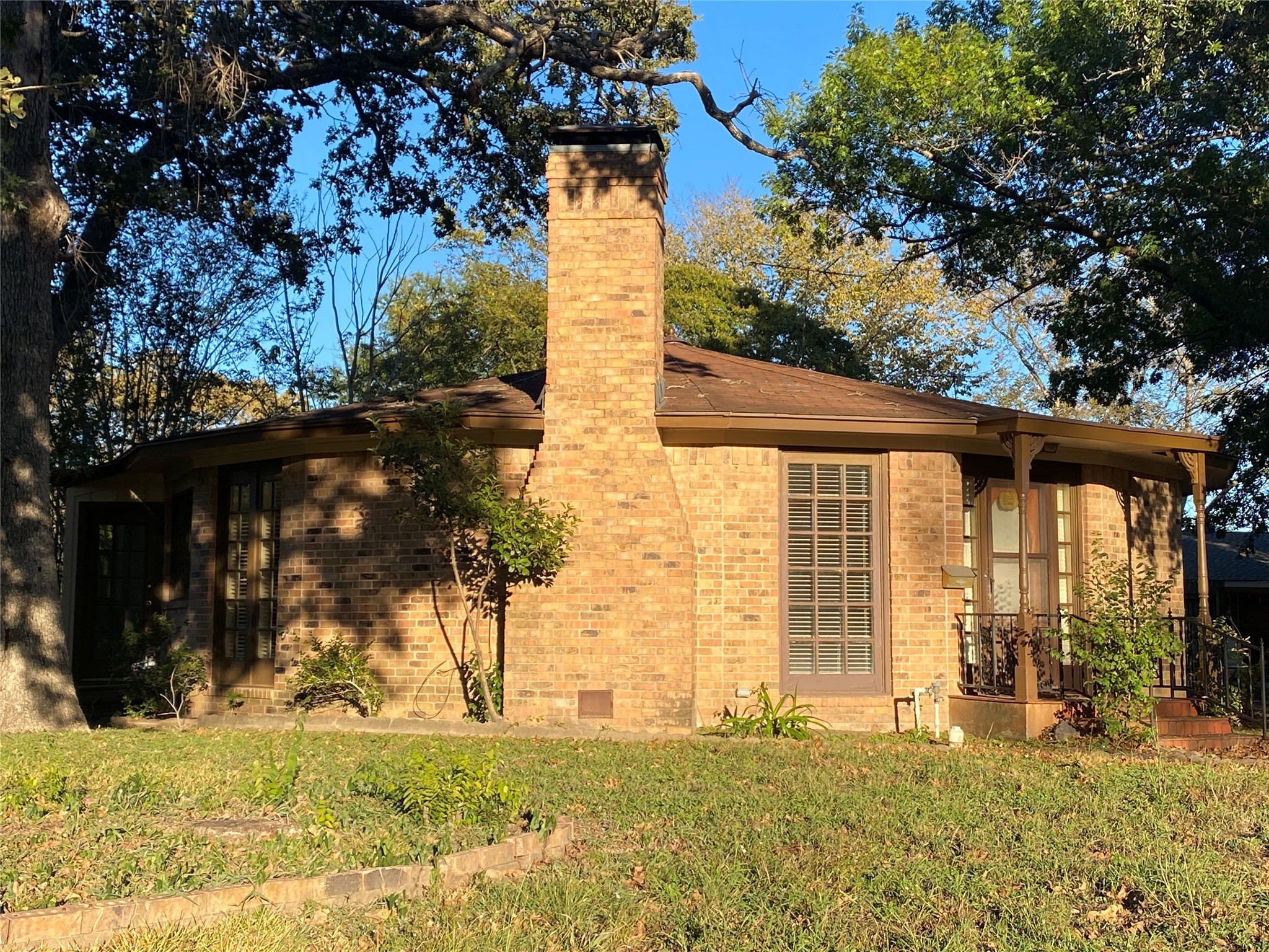 1805 E Beverly Drive Corsicana TX 75110