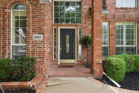 5923 La Cumbre Drive Mckinney TX 75072