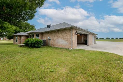 306 N Rolling Plains Drive Rhome TX 76078