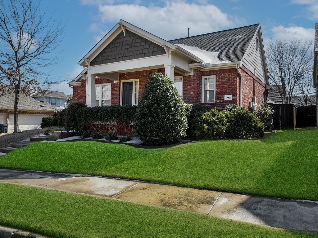 1748 Ivy Lane Carrollton TX 75007