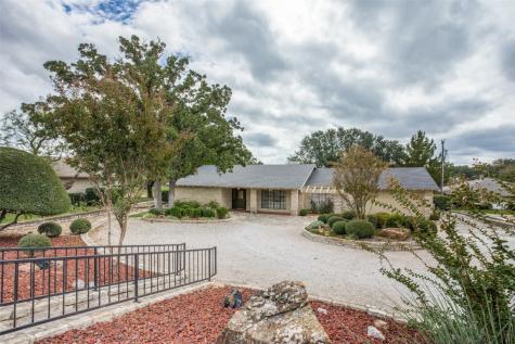 5103 Adobe Court Granbury TX 76049