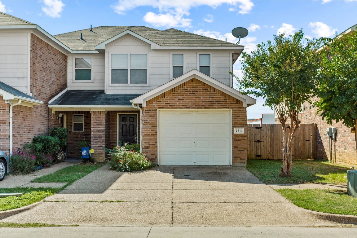 2310 Kingsway Drive Arlington TX 76012