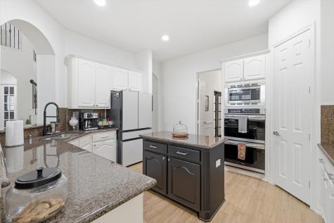 3306 Castlewood Boulevard Highland Village TX 75077