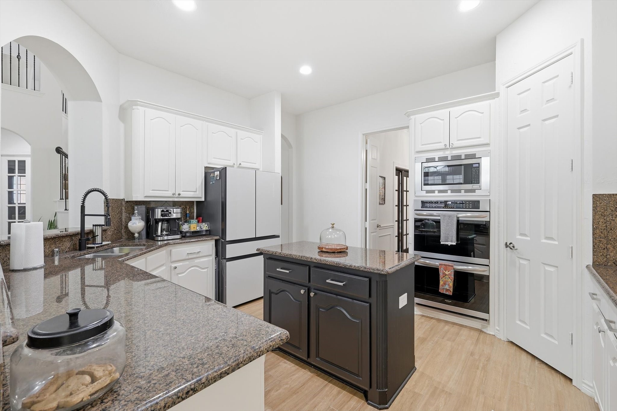 3306 Castlewood Boulevard Highland Village TX 75077