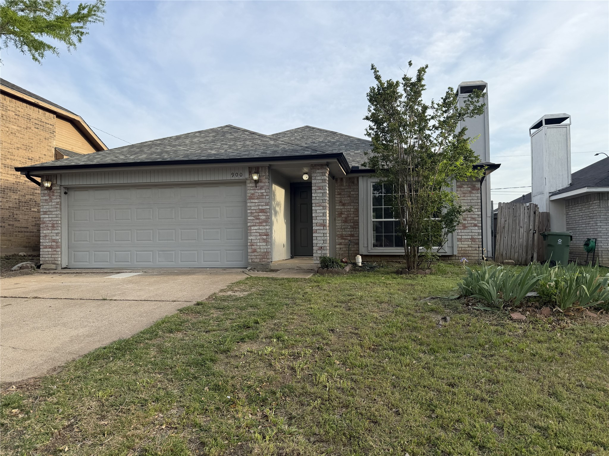 900 Cornfield Drive Arlington TX 76017