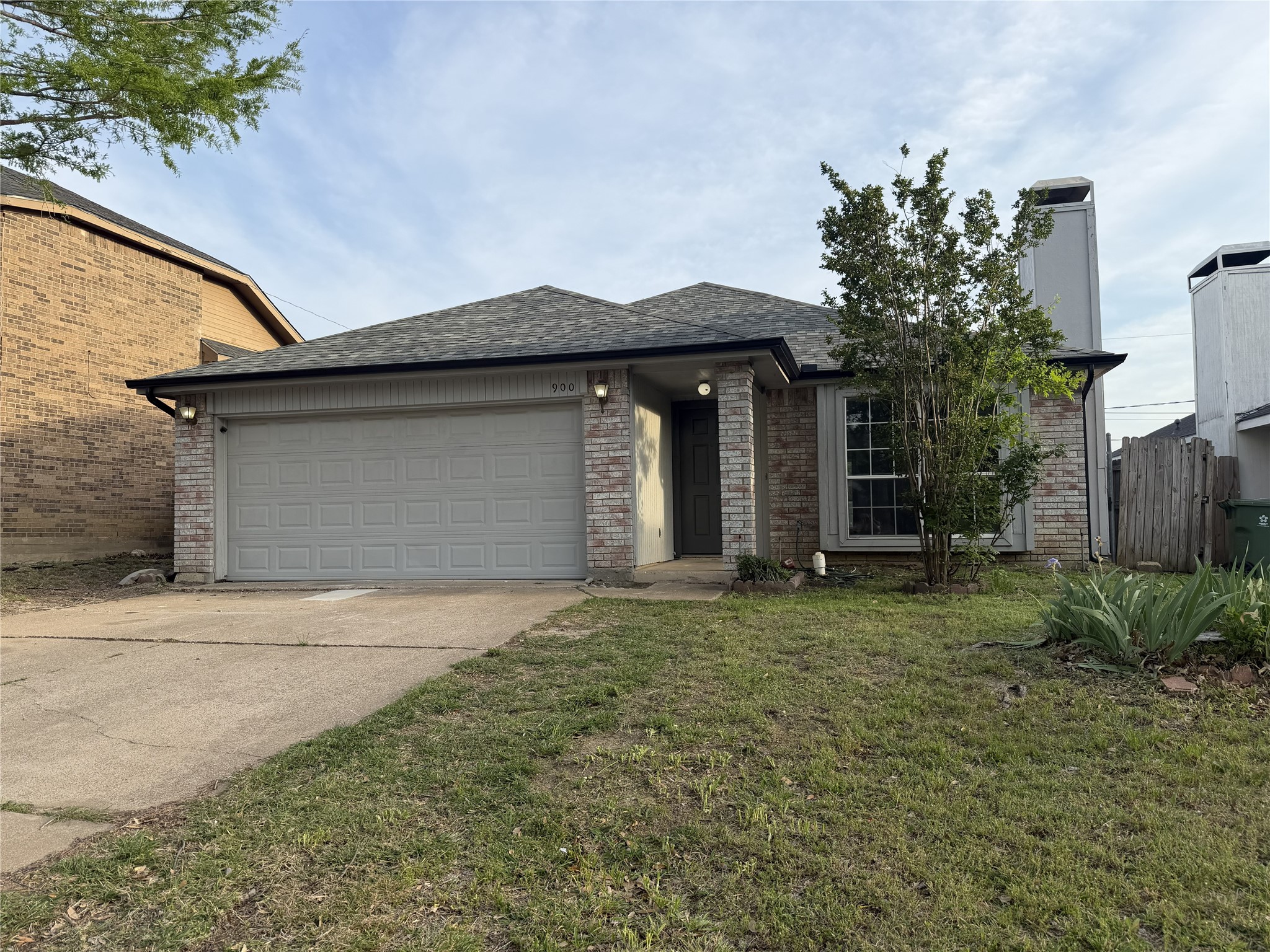 900 Cornfield Drive Arlington TX 76017