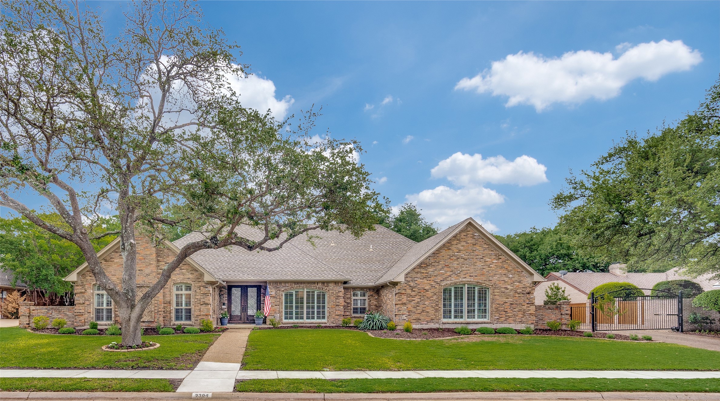 2304 Winding Hollow Lane Plano TX 75093