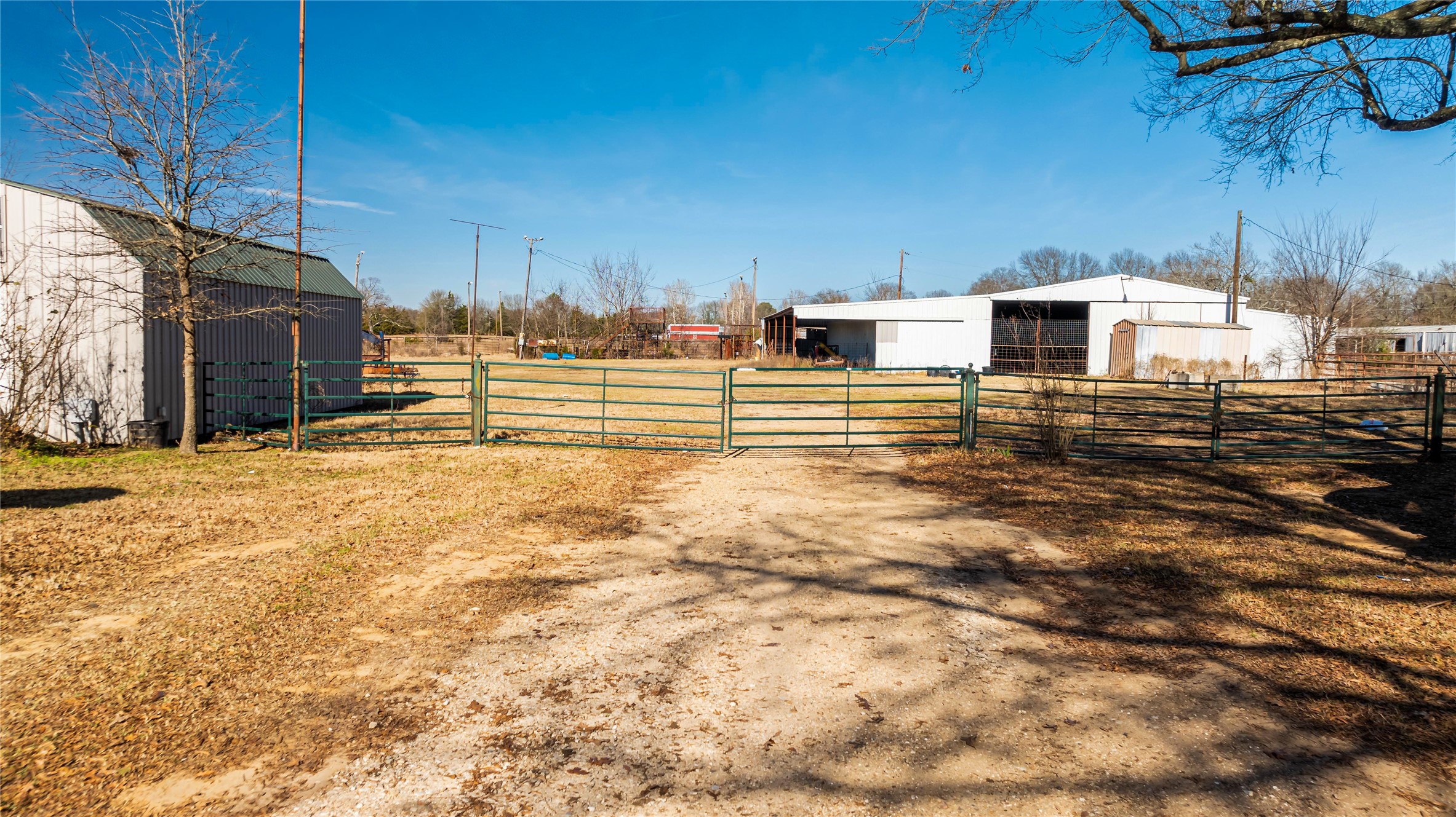 4685 Highway 82 E Paris TX 75462