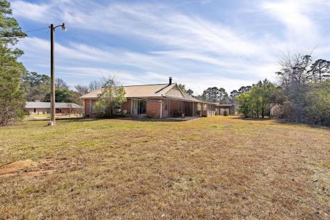 304 Hillcrest Boulevard Daingerfield TX 75638