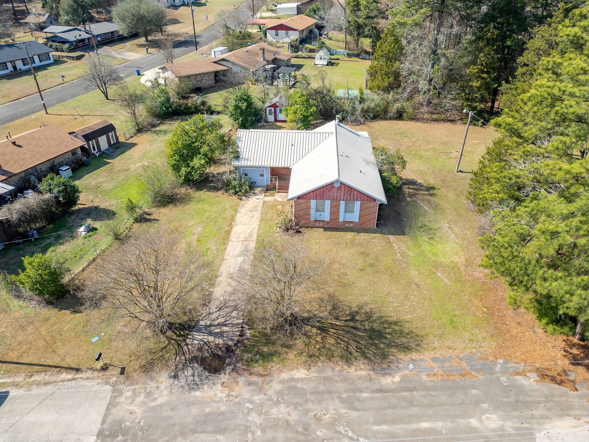 304 Hillcrest Boulevard Daingerfield TX 75638