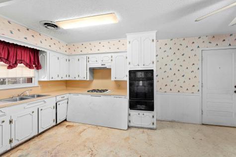 304 Hillcrest Boulevard Daingerfield TX 75638