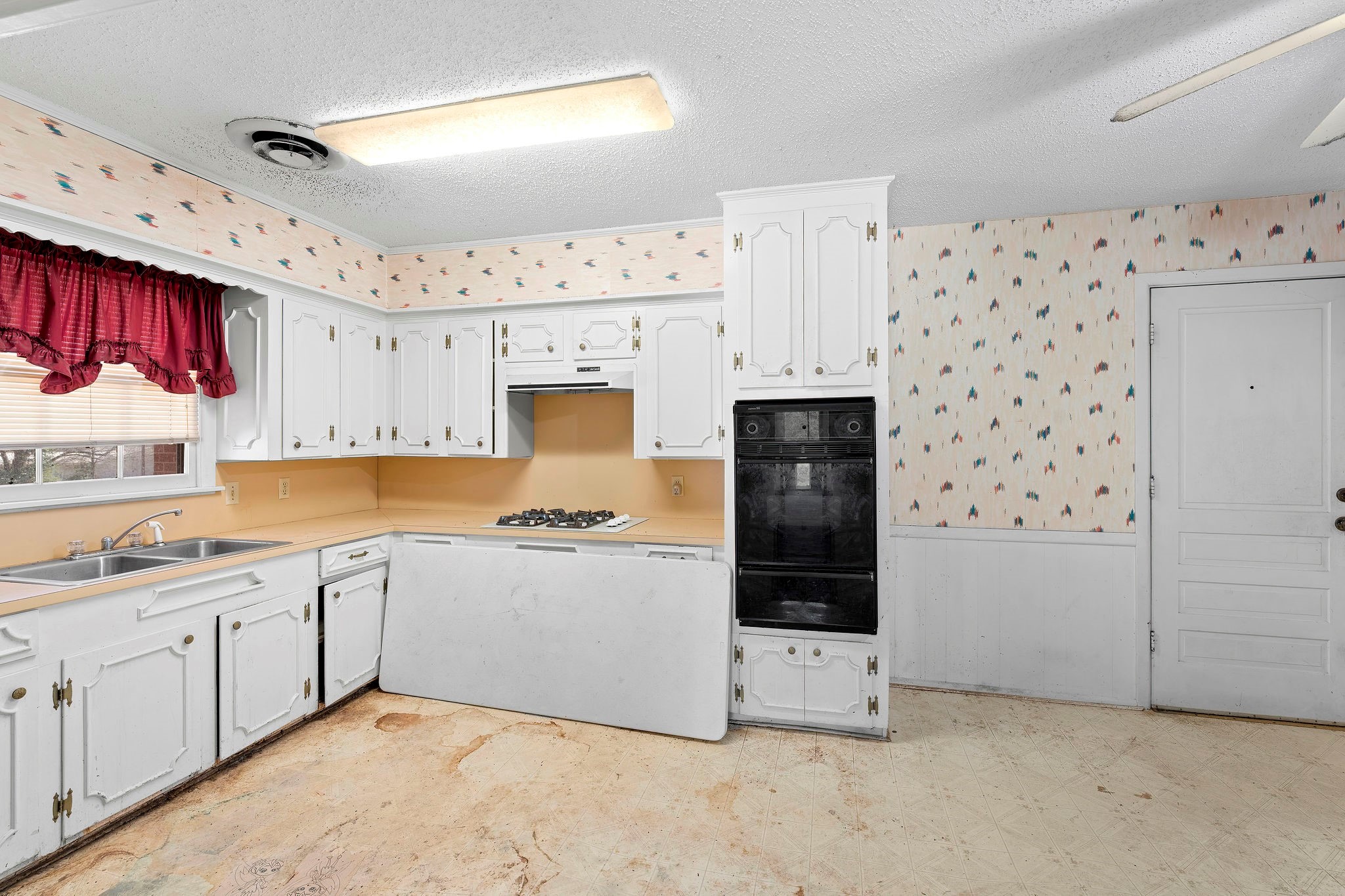 304 Hillcrest Boulevard Daingerfield TX 75638