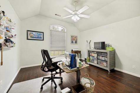 5009 Pointclear Court Arlington TX 76017