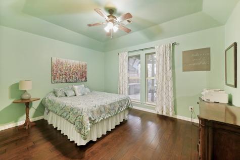 5009 Pointclear Court Arlington TX 76017
