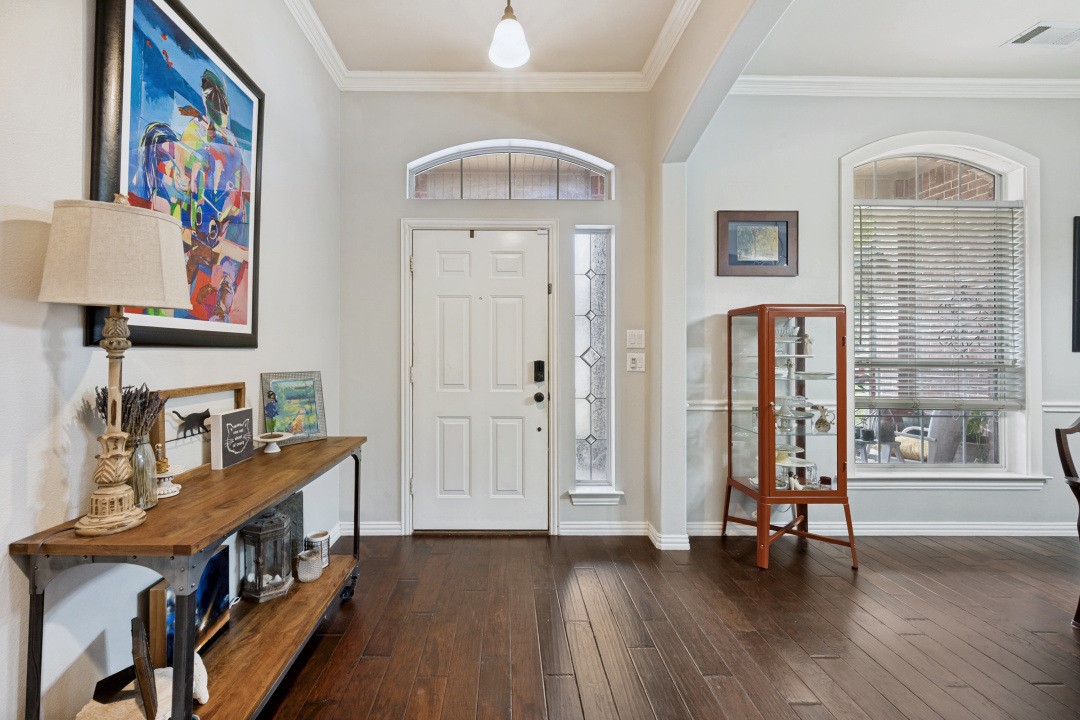 5009 Pointclear Court Arlington TX 76017