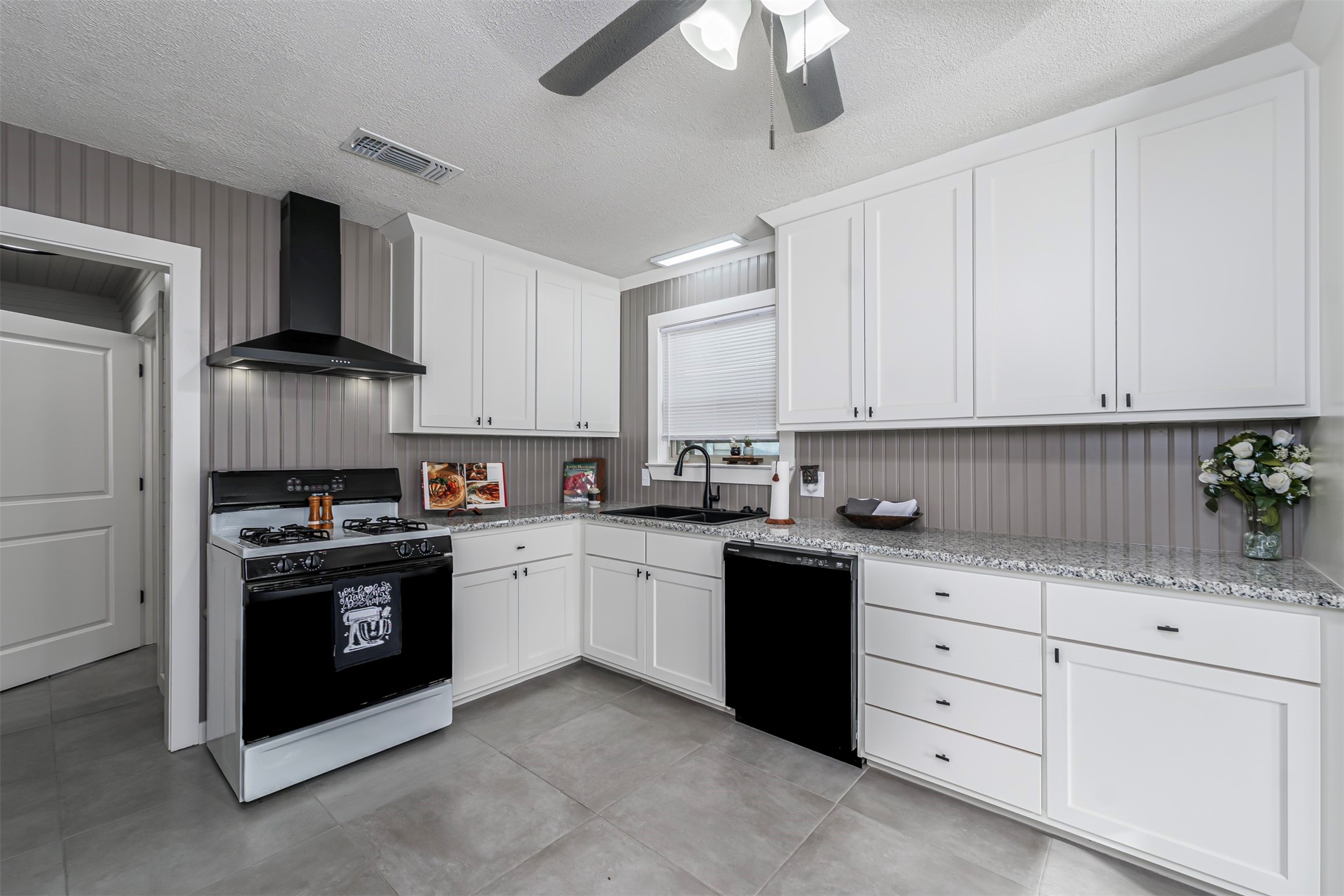 4916 Susan Lee Lane North Richland Hills TX 76180