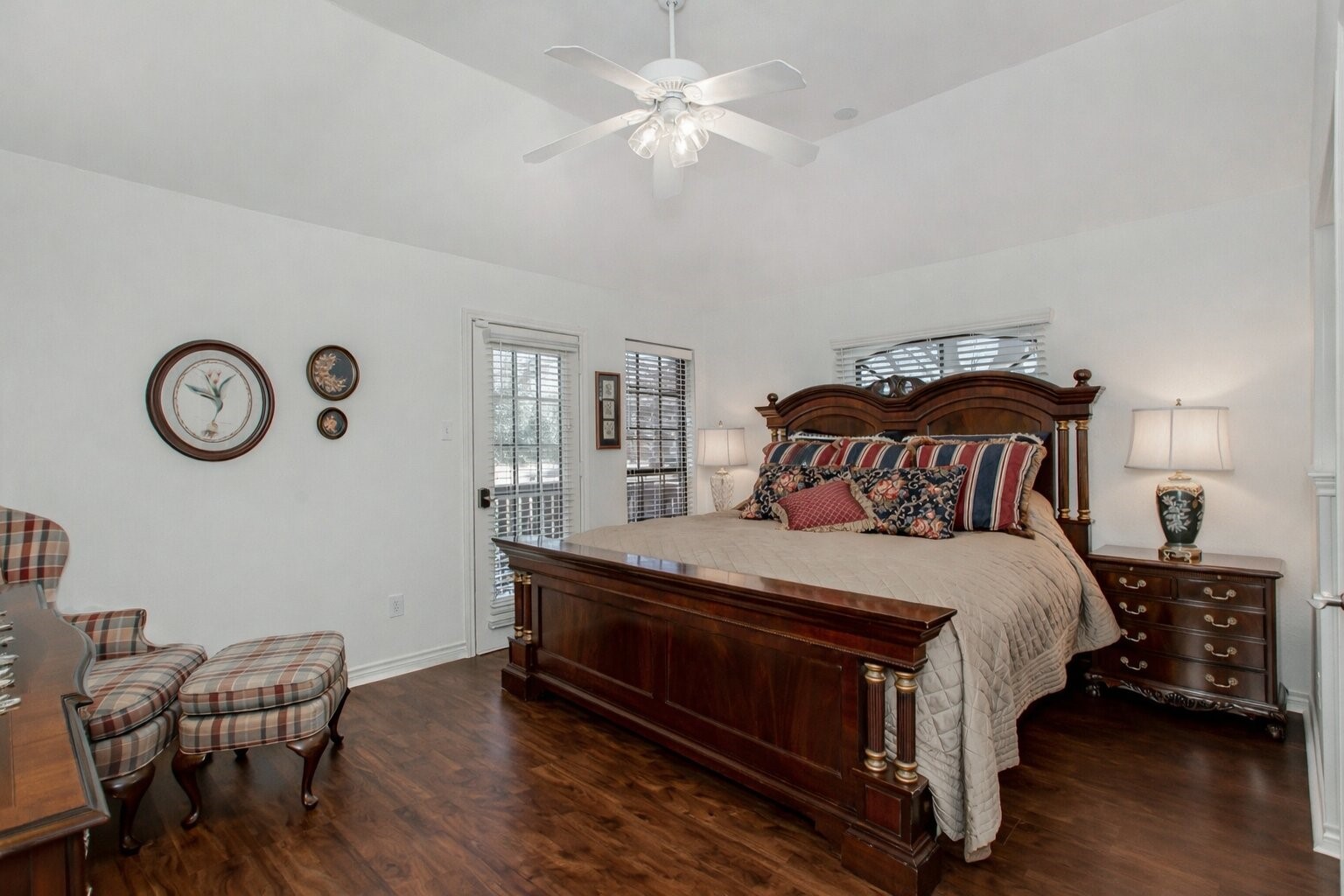 6622 Barclay Lane Garland TX 75044