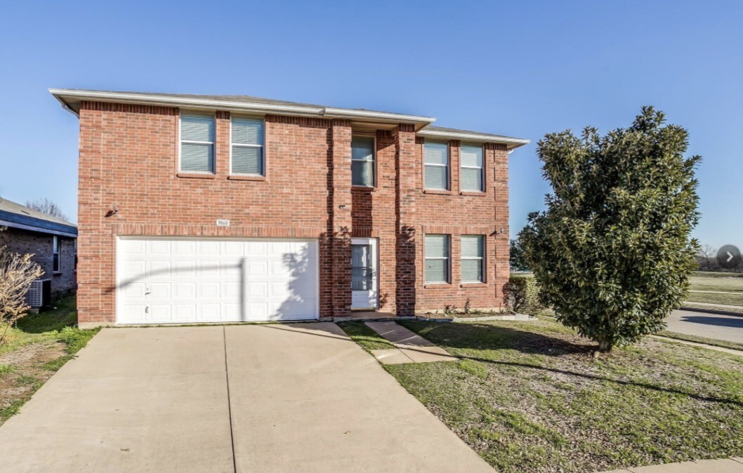 3860 Thoroughbred Trail Fort Worth TX 76123