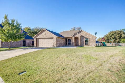 608 Brandt Street Grandview TX 76050
