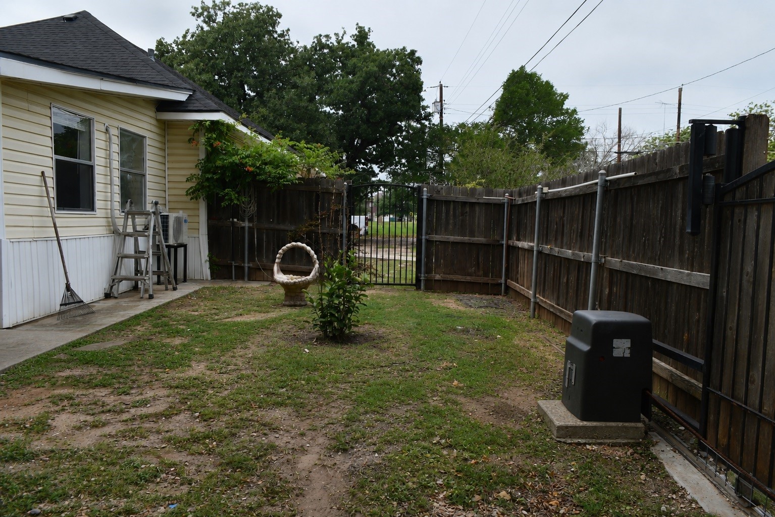 401 Powers Street Lacy Lakeview TX 76705