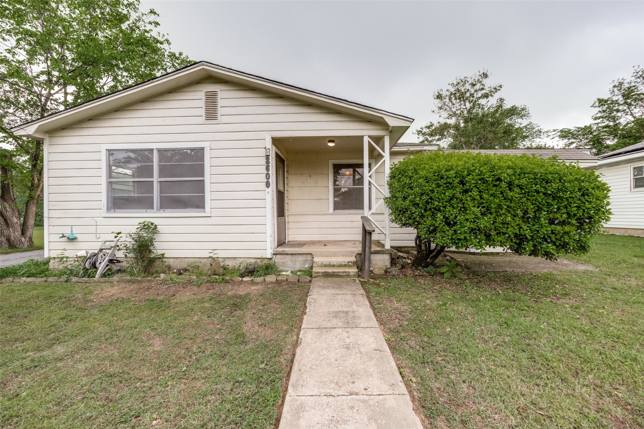 2600 W Johnson Street Denison TX 75020