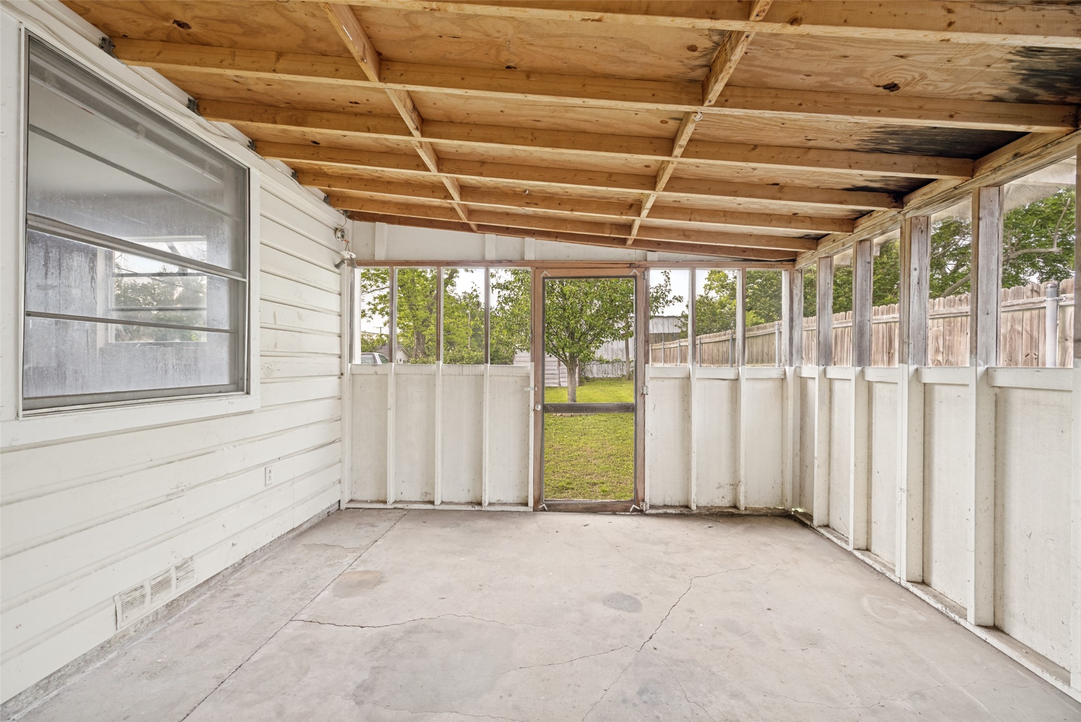 2600 W Johnson Street Denison TX 75020