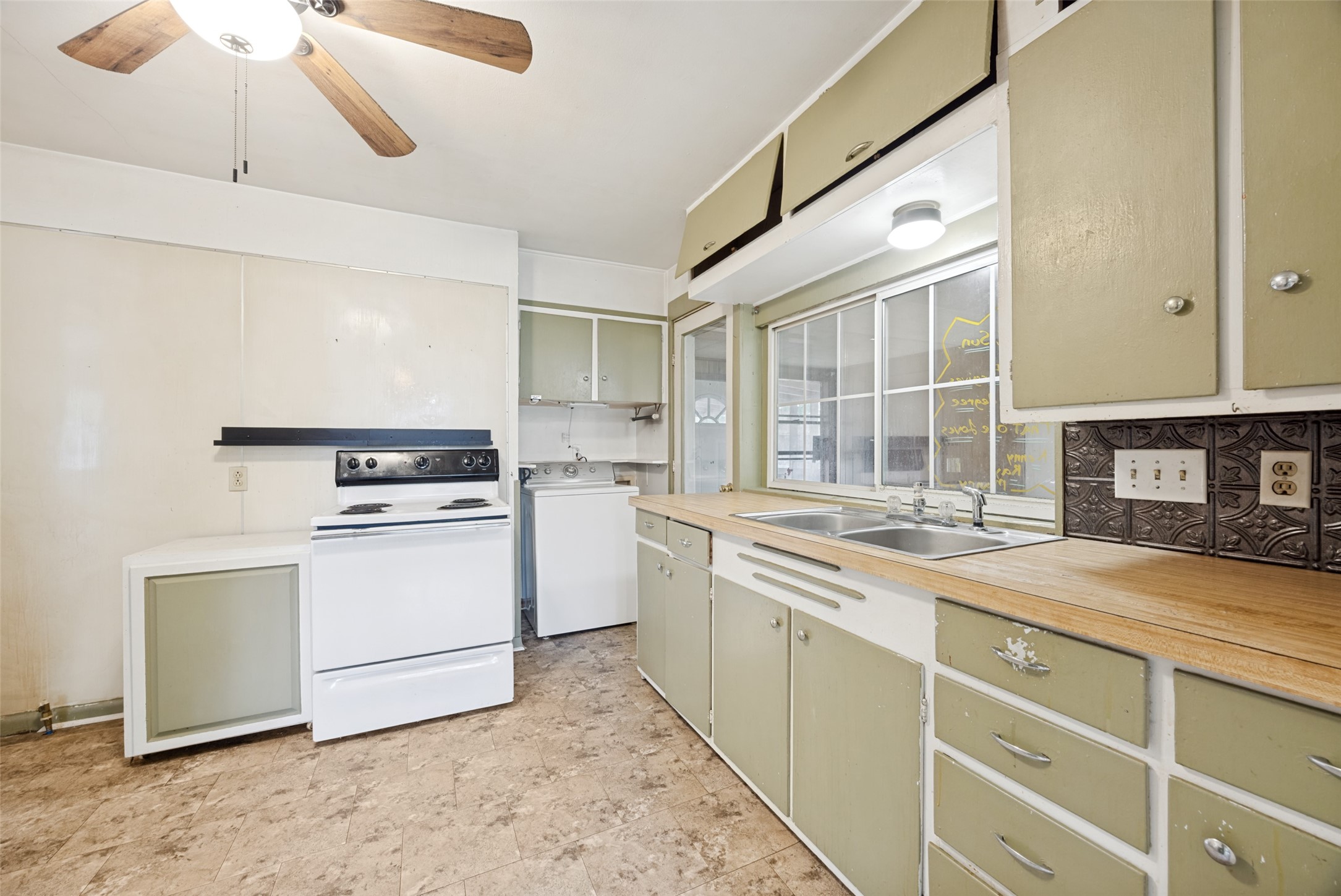 2600 W Johnson Street Denison TX 75020