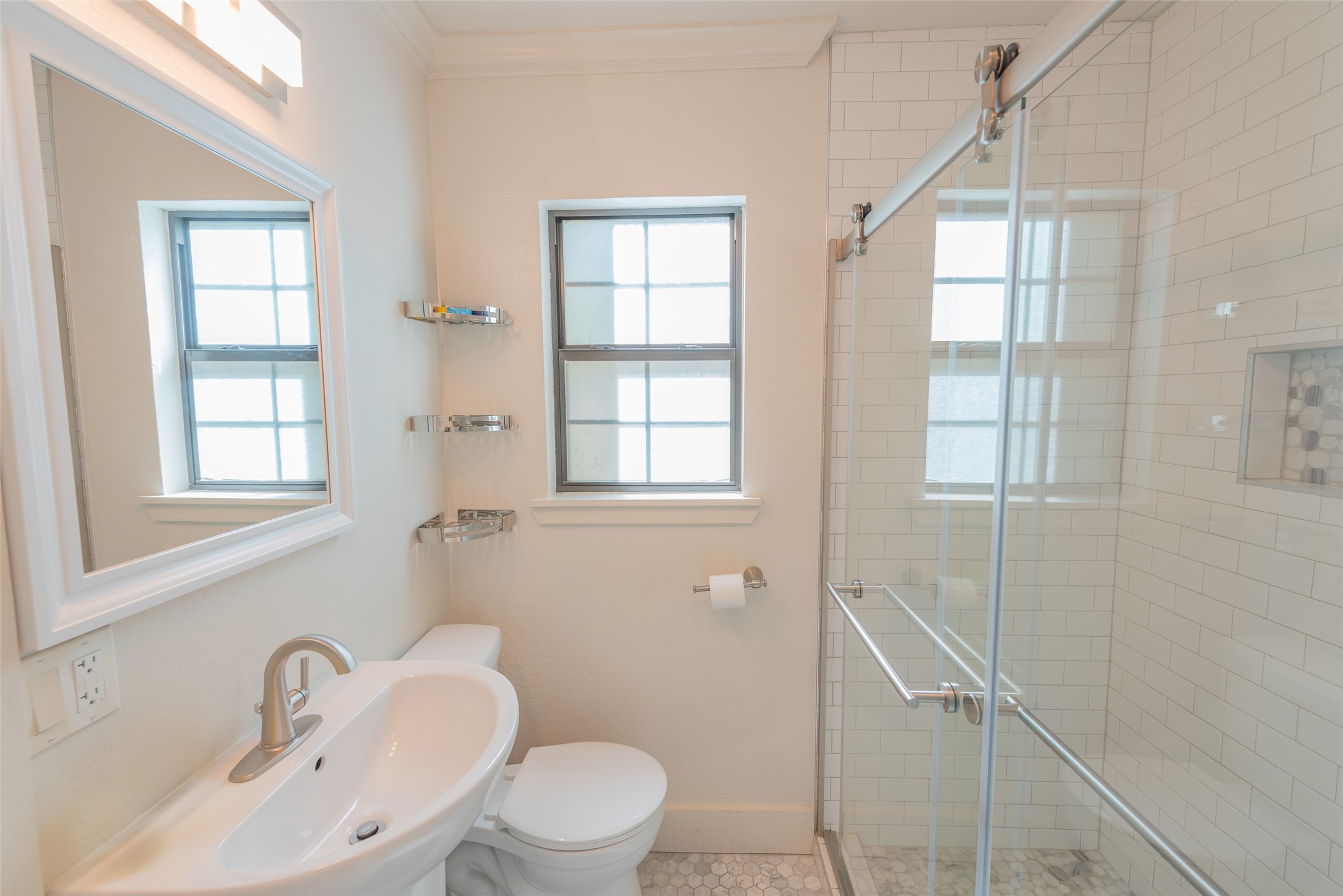 104 E Barker Creek Drive Scroggins TX 75480