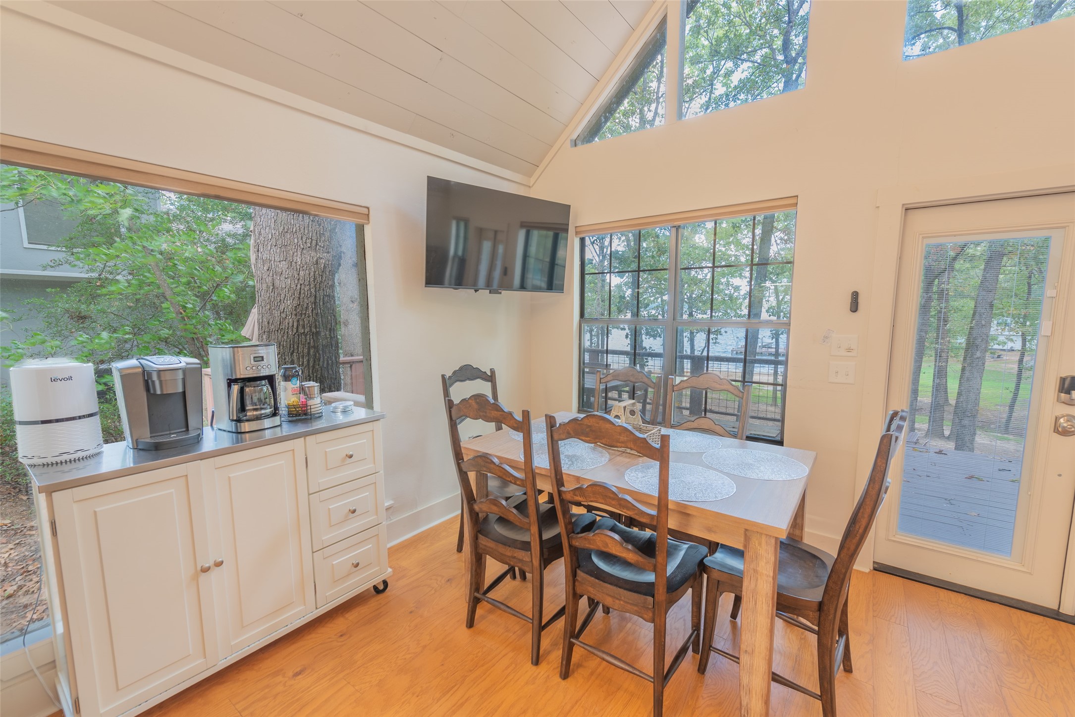 104 E Barker Creek Drive Scroggins TX 75480
