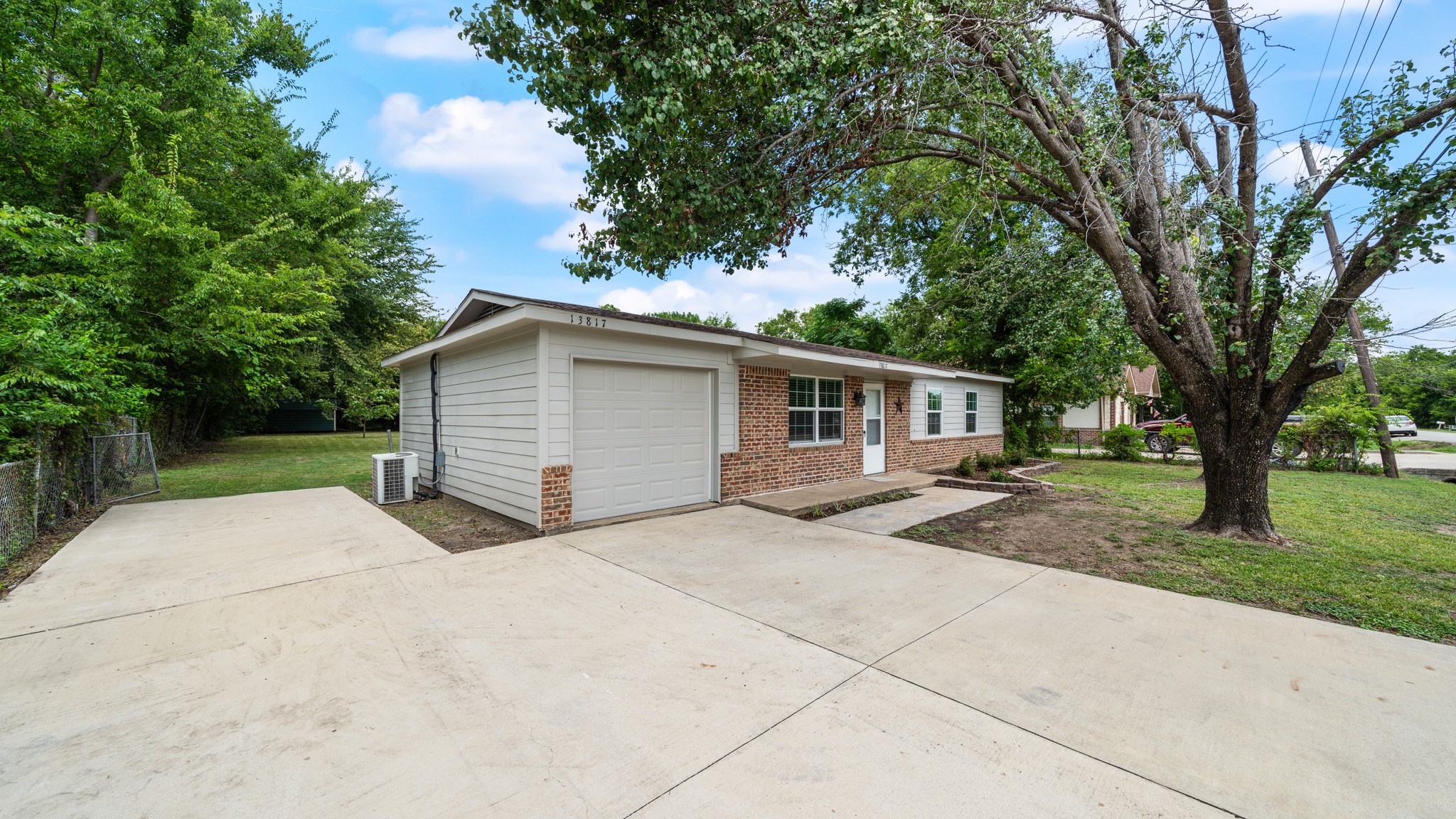 13817 Indian Wells Road Dallas TX 75253