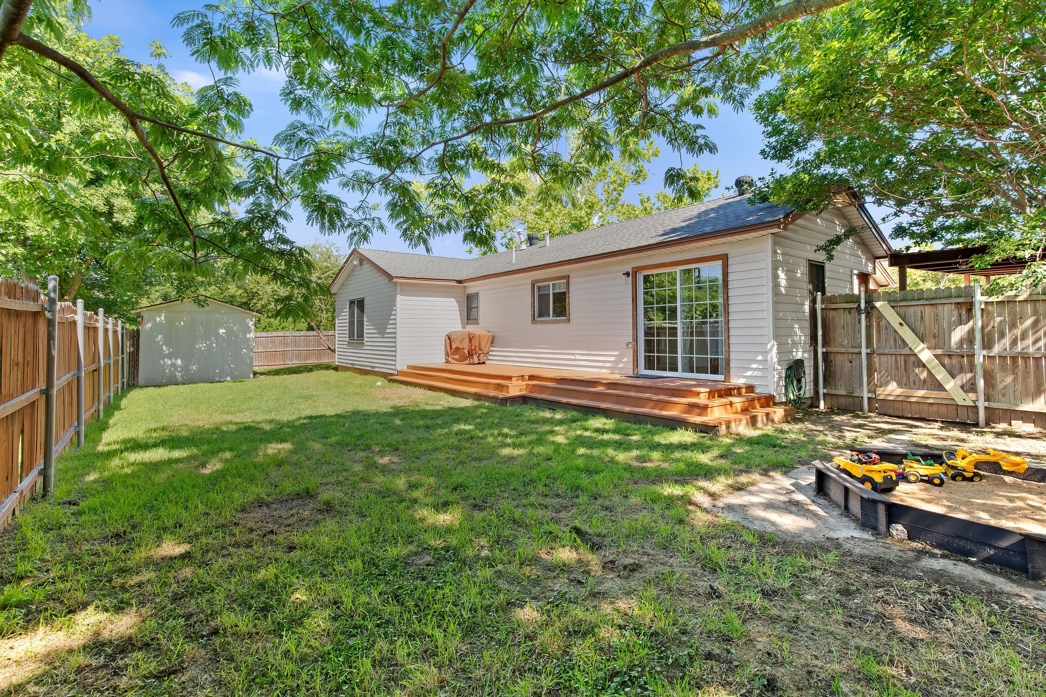 900 W Reeves Decatur TX 76234