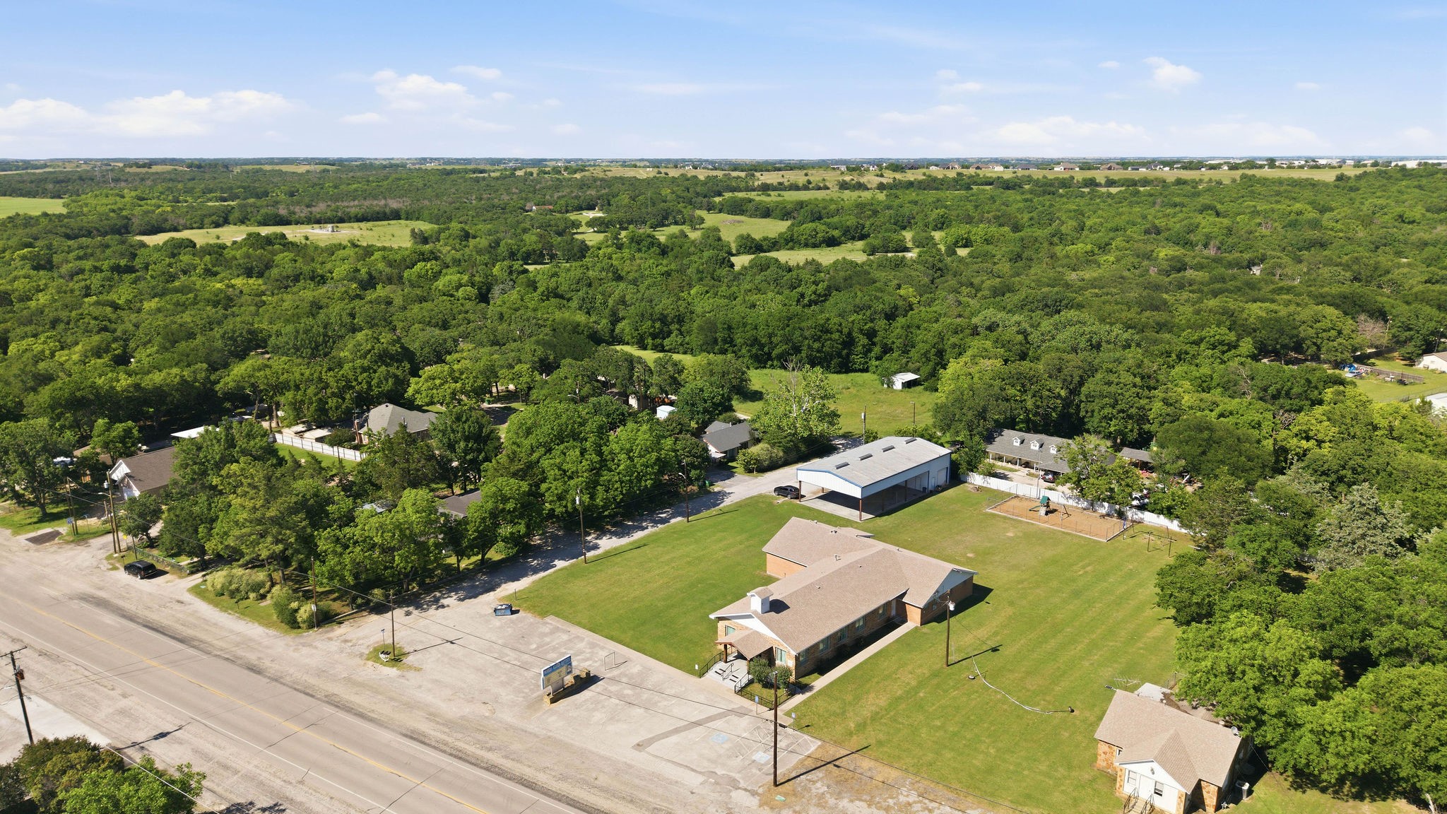 900 W Reeves Decatur TX 76234