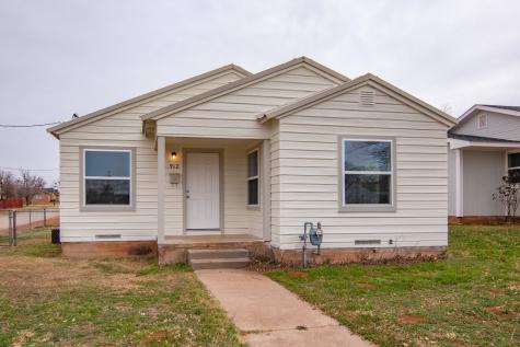 912 Lou Avenue Sweetwater TX 79556