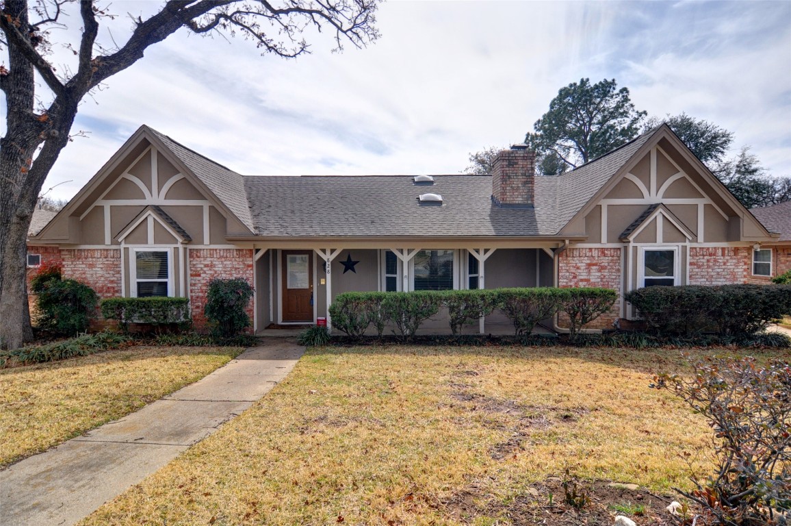 828 Spring Lake Drive Bedford TX 76021