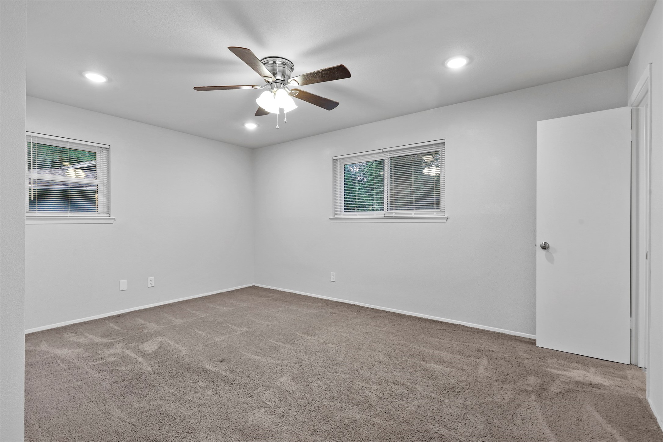 6037 Wormar Avenue Fort Worth TX 76133