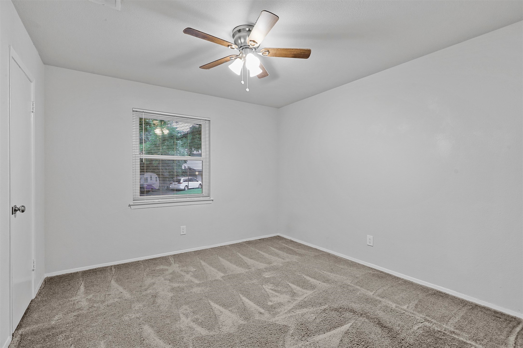 6037 Wormar Avenue Fort Worth TX 76133