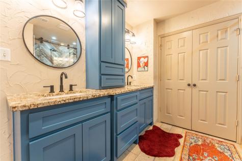 523 W 1st Street Justin TX 76247