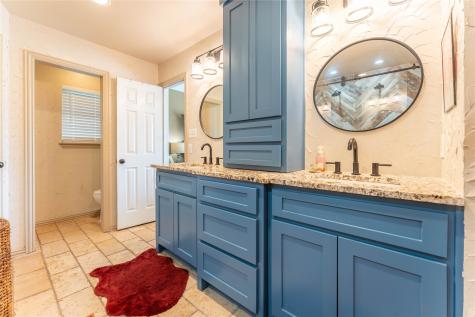 523 W 1st Street Justin TX 76247