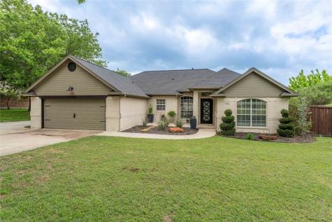 523 W 1st Street Justin TX 76247