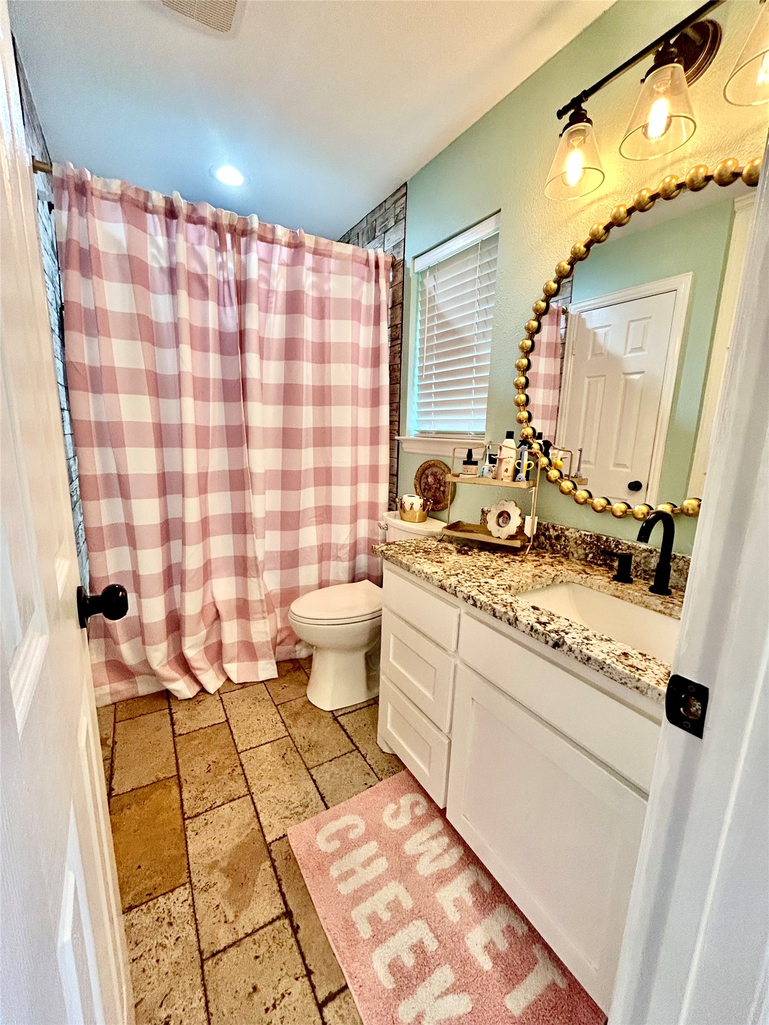 523 W 1st Street Justin TX 76247